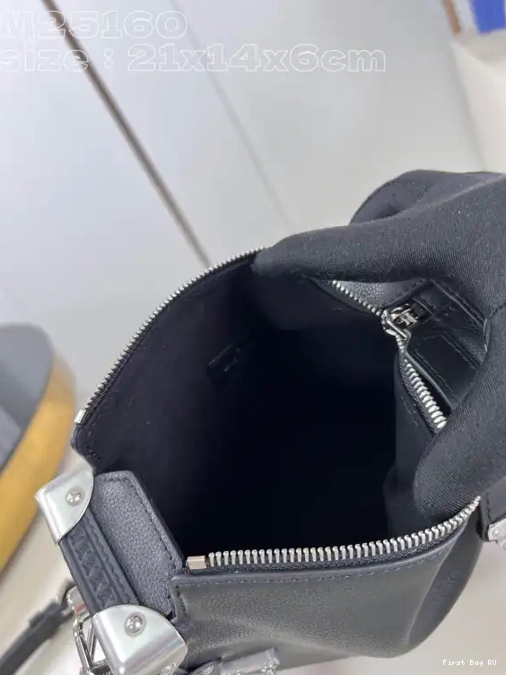 First bags ru Trunk PM-21*14*6CM Side VUITTON LOUIS 0602